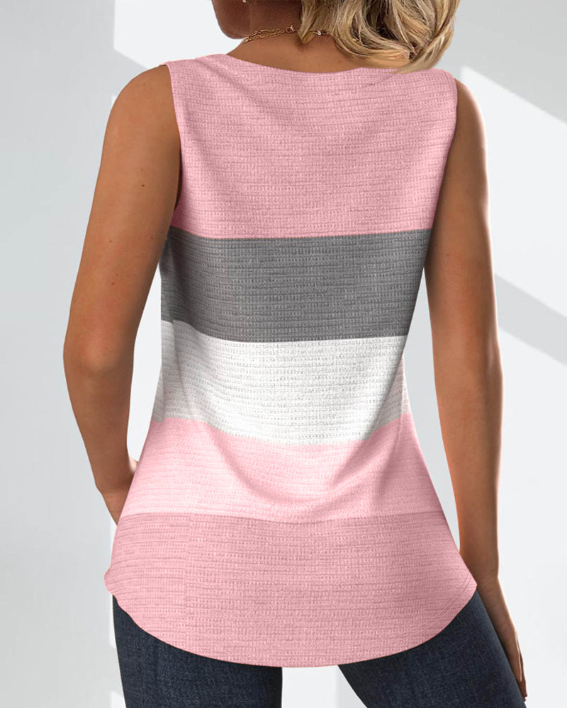 Stribet plisseret tanktop med knap
