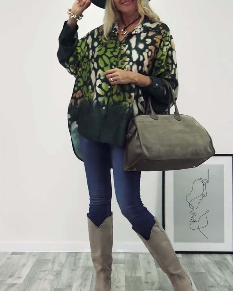 Grøn skjorte med leopardprint