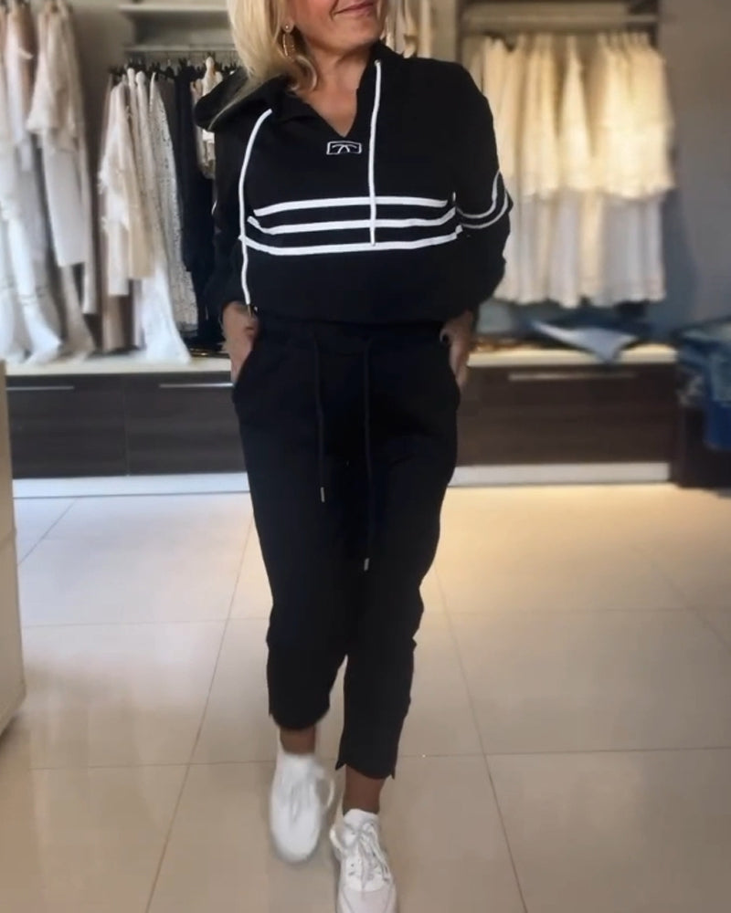 To-delt sæt | Stribet hættetrøje og bukser