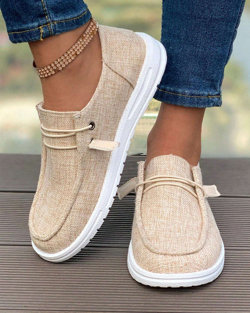 Ensfarvede slip-on sko