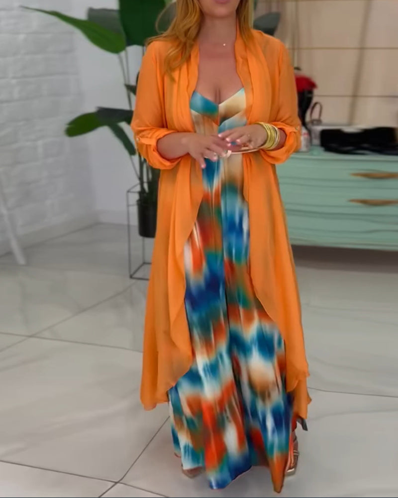 To-delt sæt | Farverigt jumpsuit og orange cardigan