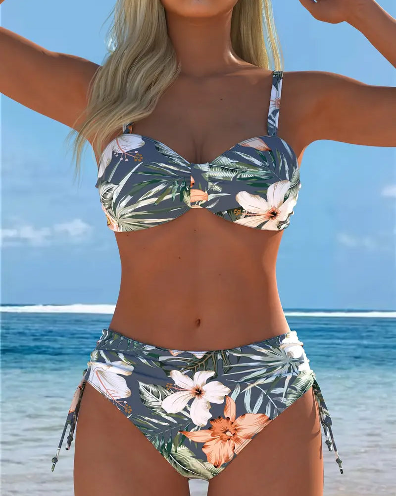 Todelt Bikinisæt Med Tryk – Stilfuld