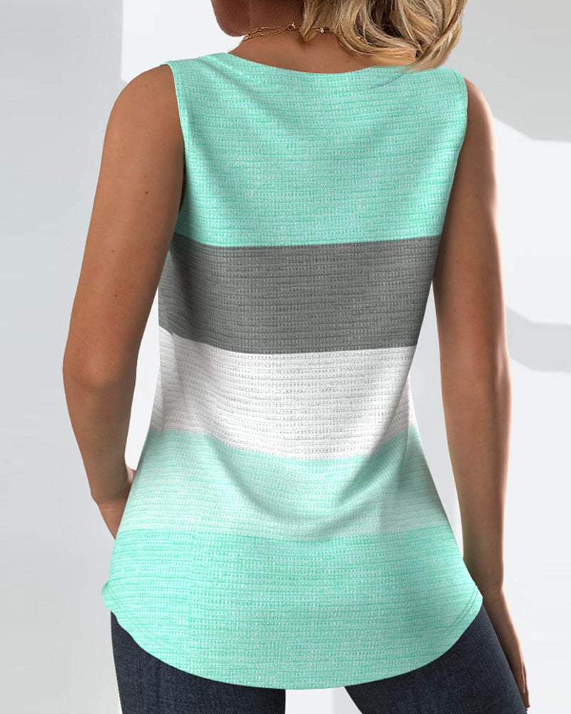 Stribet plisseret tanktop med knap