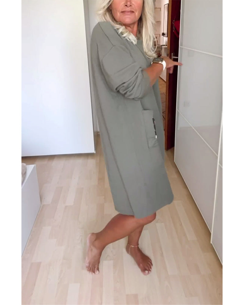 Afslappet langærmet kjole med rund hals