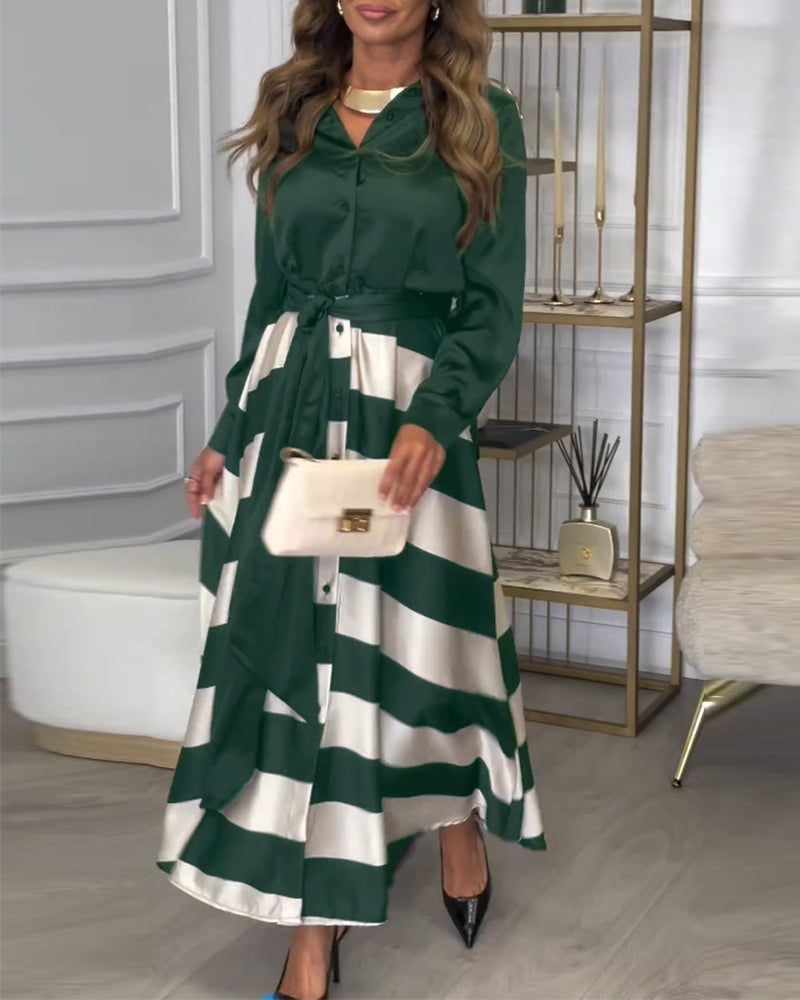 Elegantstribet kjole med taljestrop