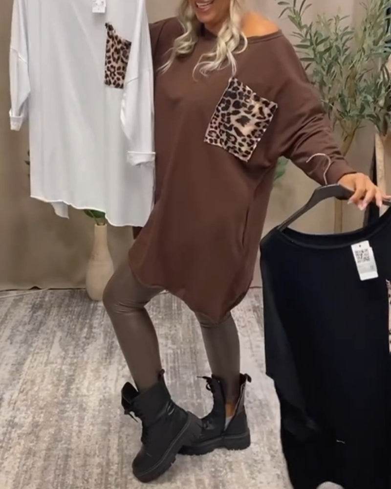 Oversized top med leopardprint brystlomme