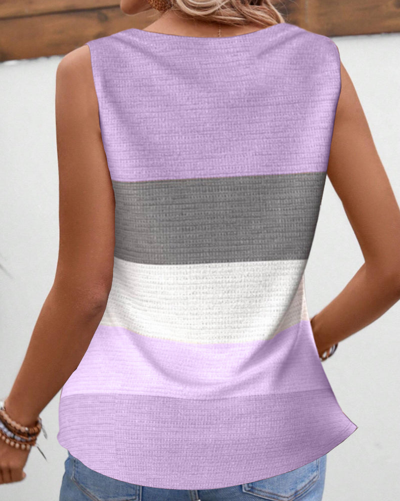 Stribet plisseret tanktop med knap