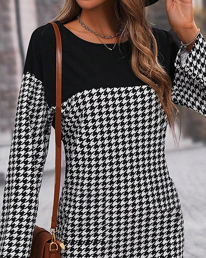 Elegant patchwork kjole med houndstooth mønster