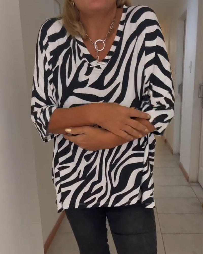 V-halset hverdagstop med zebraprint