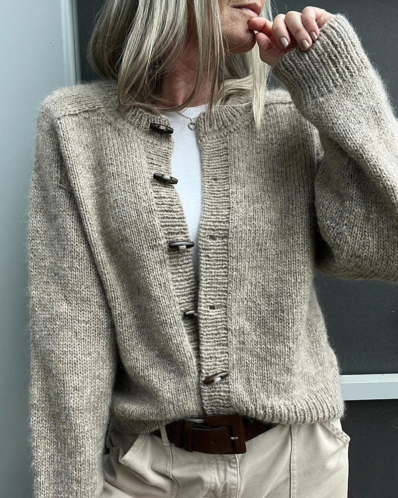 Ensfarvet strikcardigan med knapper
