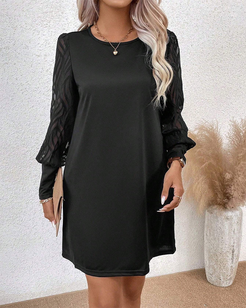 Kjole med elegant stil og raglanærmer
