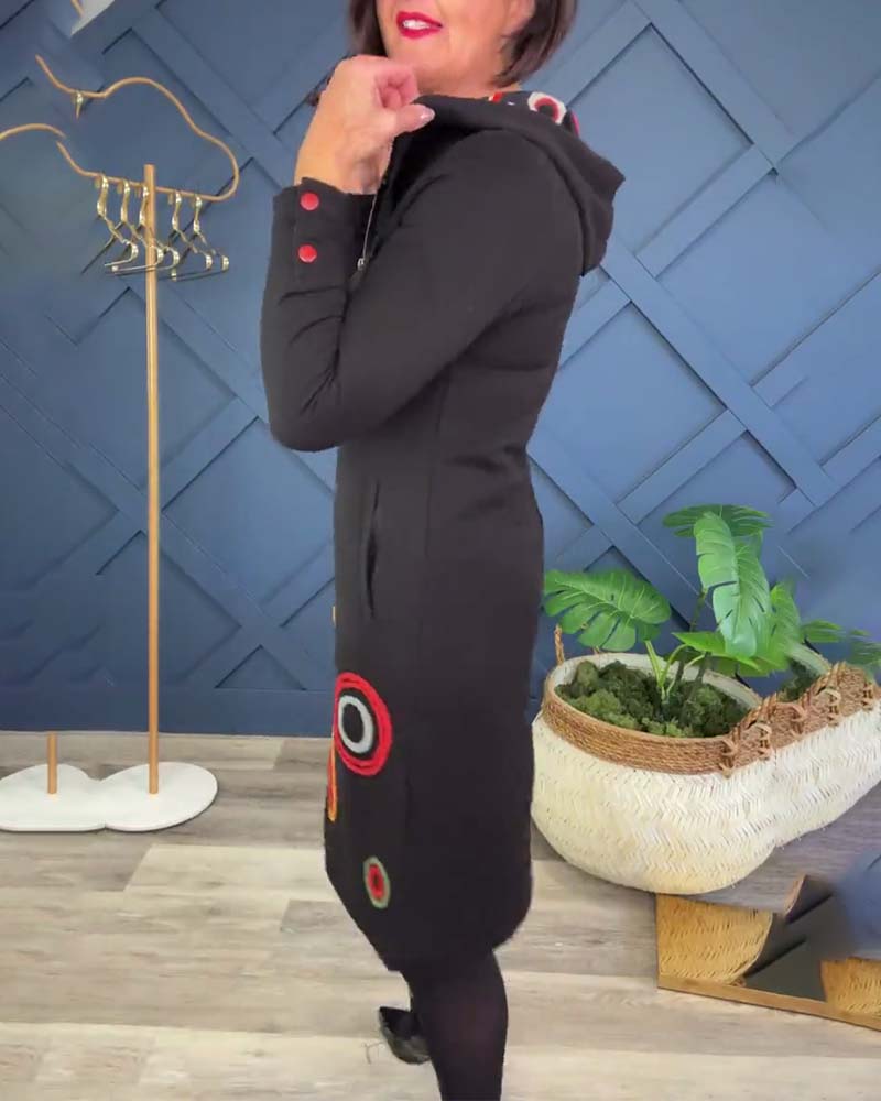 Afslappet kjole med hætte og cirkelprint