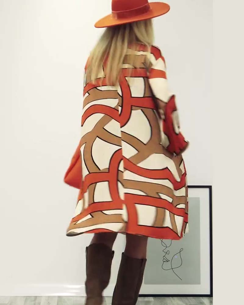 Kjole med rund hals og print