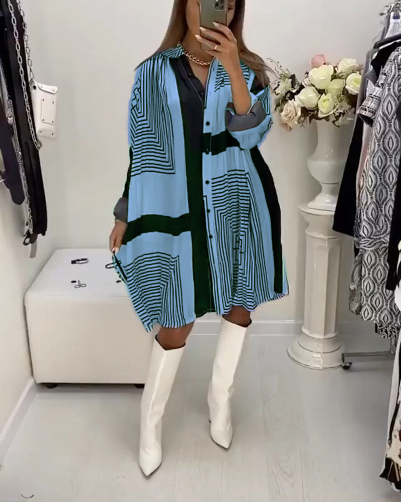 Oversized kjole med knapper og print