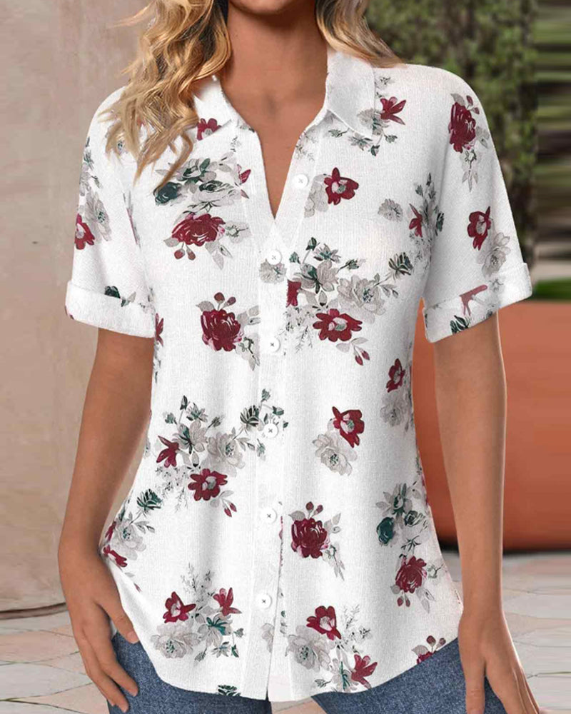 Afslappet blomsterskjorte med knapper