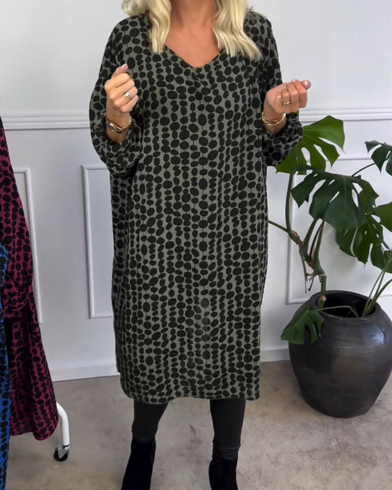 Retro prikket kjole med v-hals