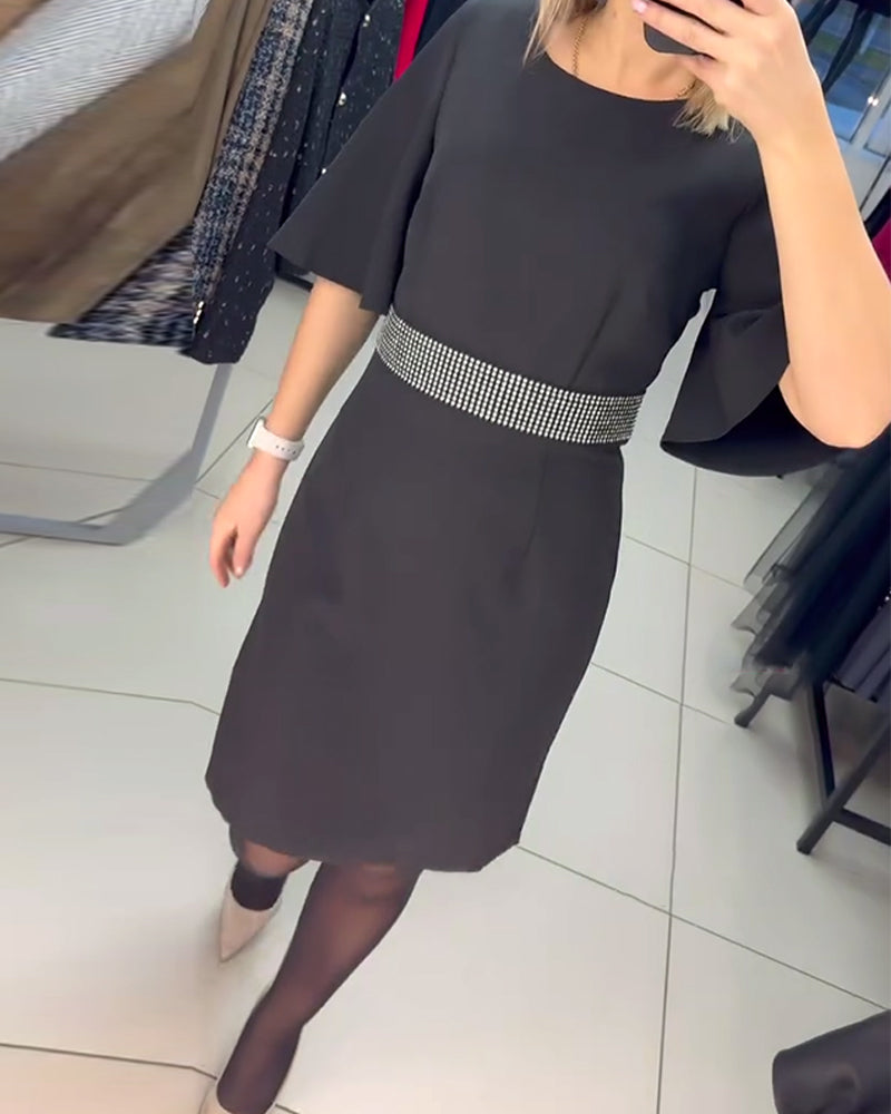 Kjole Rund Hals Udsvingende Halværme Talje