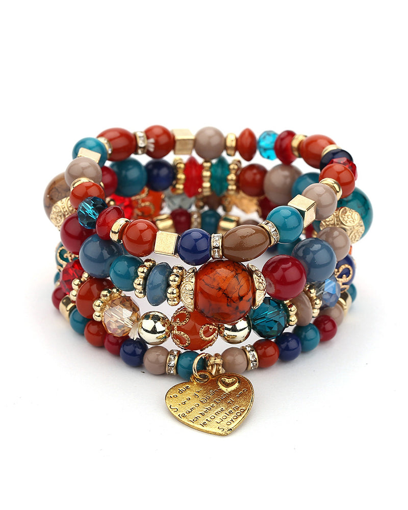 Lagdelt hjerteperlearmbånd