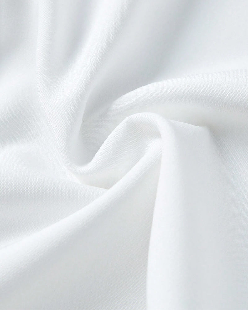 Hvid skjorte med flæser