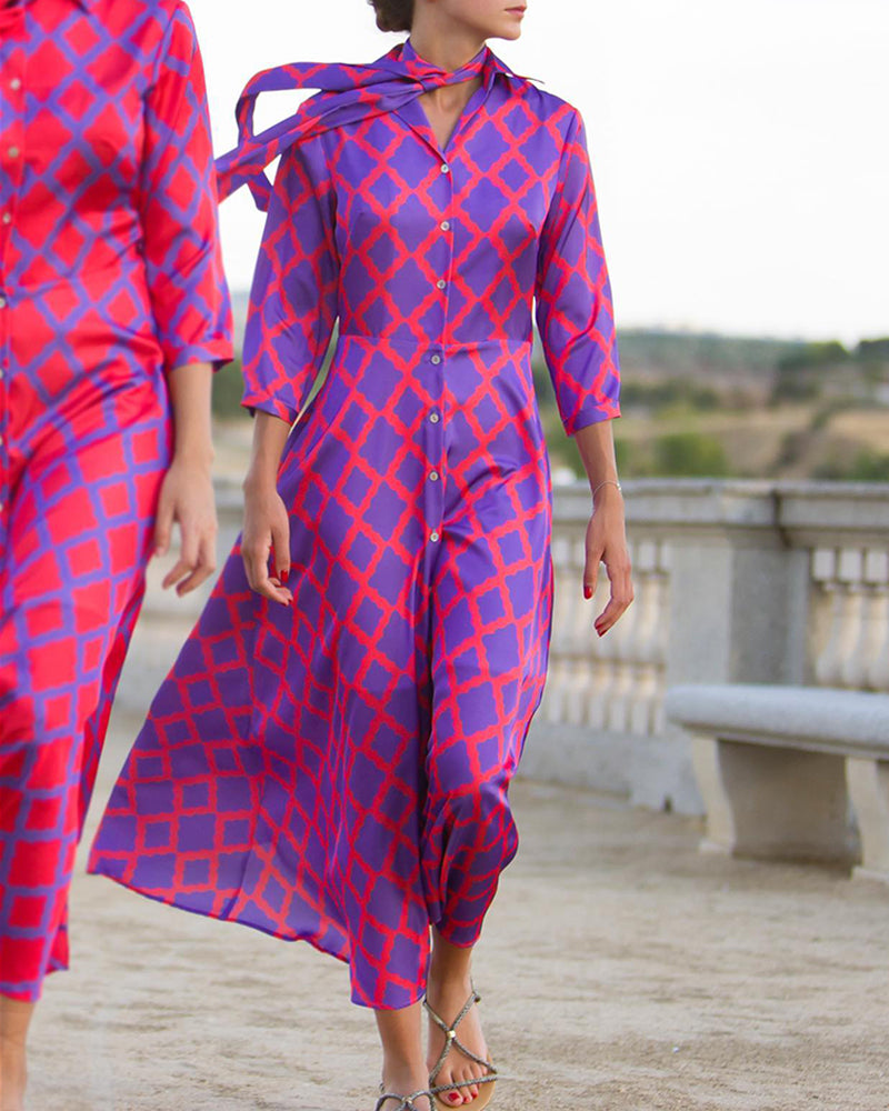 Skjortekjole med V-udskæring og 3/4 ærmer