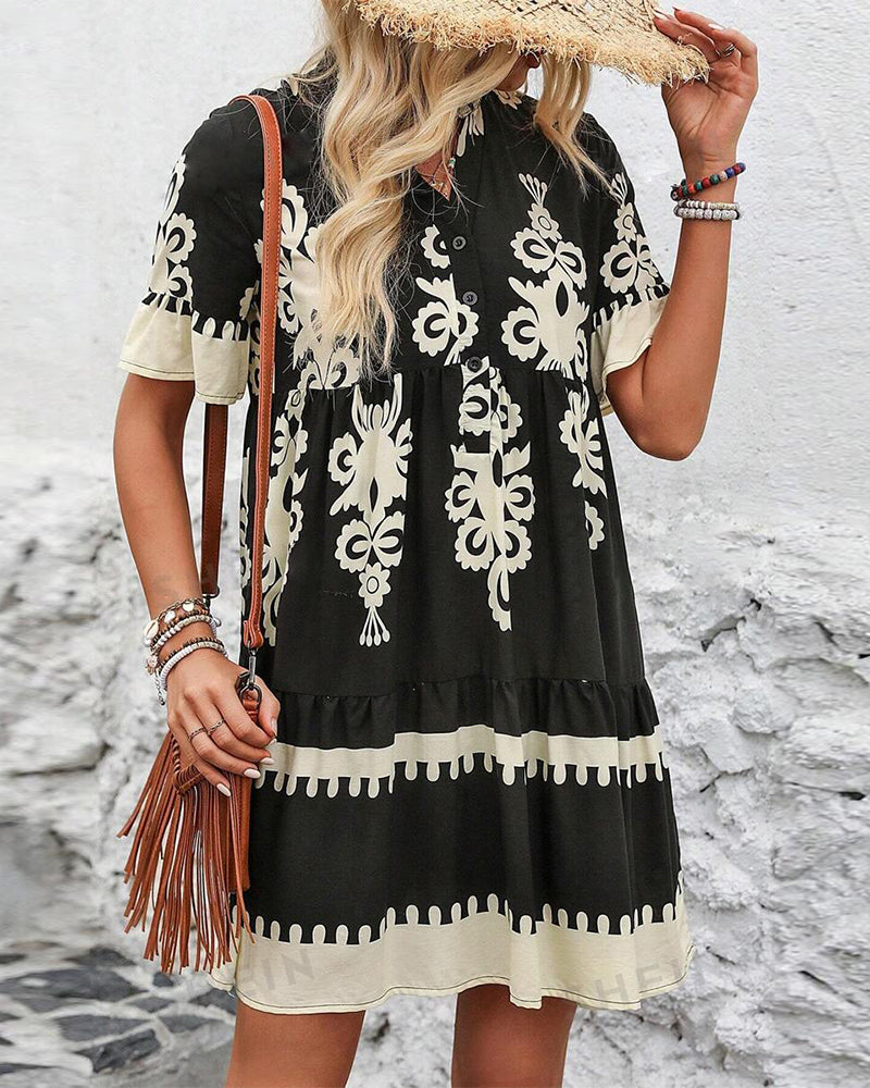 Kortærmet elegant kjole med print