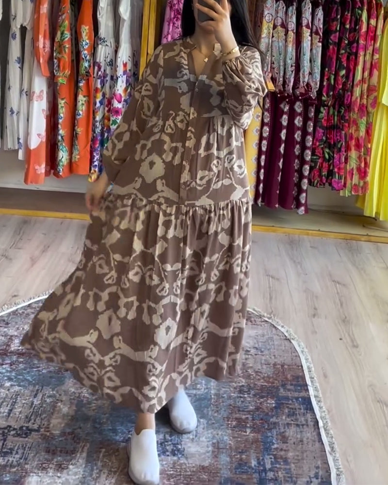 Kjole i løs pasform med knapper