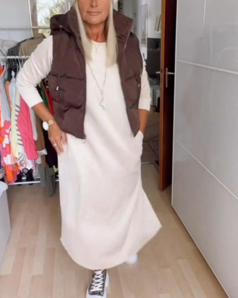 Ensfarvet vest med hætte