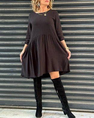 Kjole rund hals løs ensfarvet