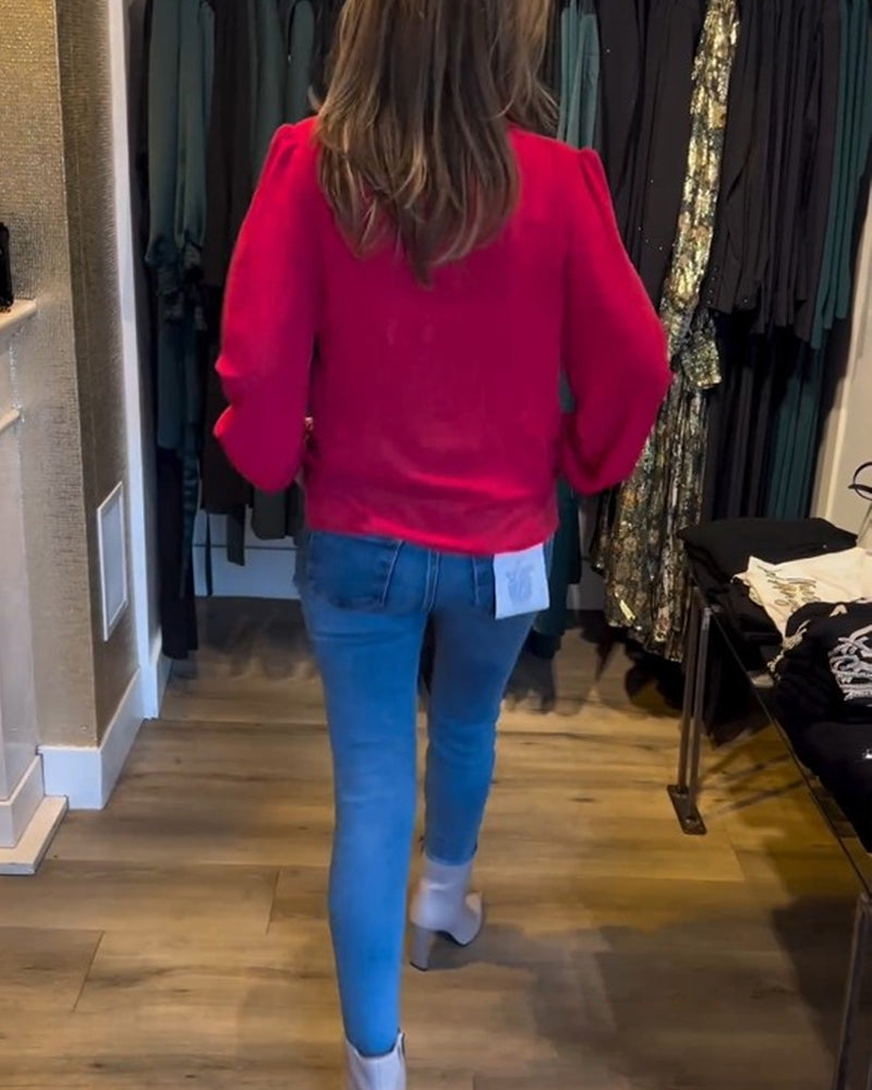 Rød skjorte med lanterneærmer