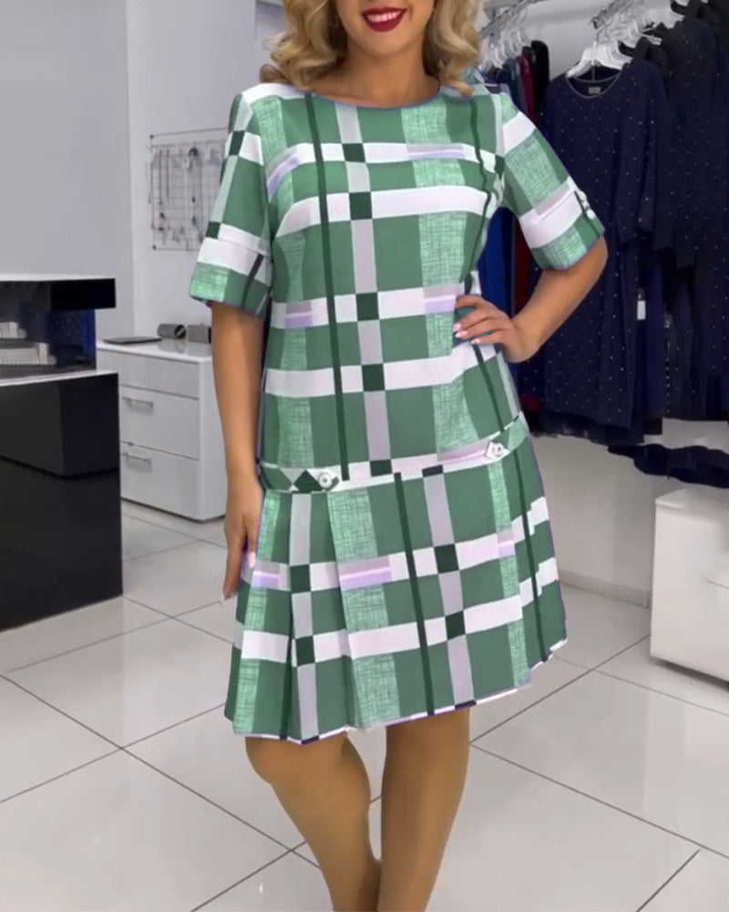 Rundhalset ternet kjole