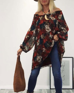 Stilfuld løs off-shoulder blomsterbluse