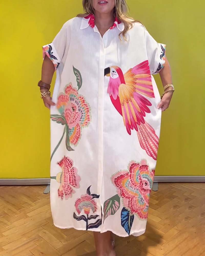 Lang printet kjole med revers