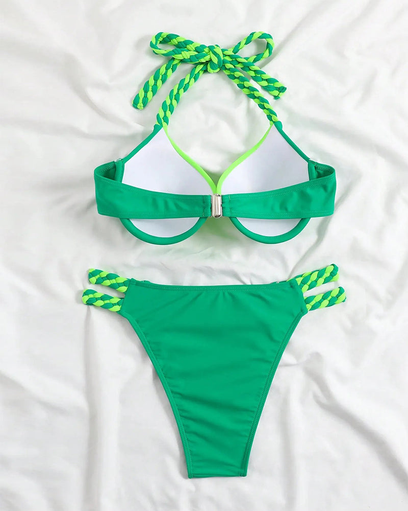 Halterneck bikini med brun-hvid farveblok