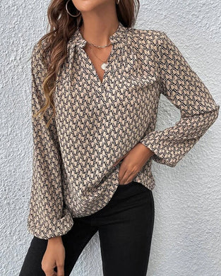 Elegant bluse med V-udskæring