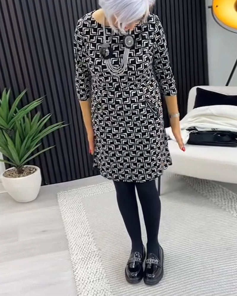 Retrokjole med geometrisk print og lommer