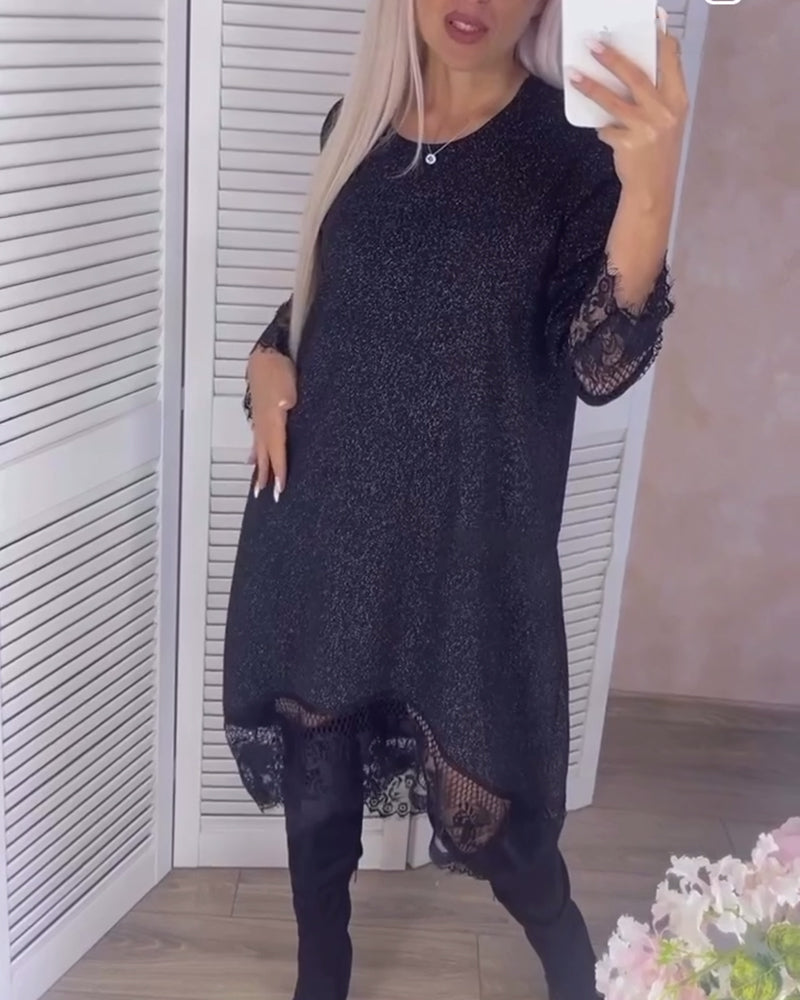 Sort kjole med blondekant