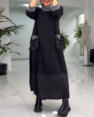 Afslappet patchworkkjole med høj krave