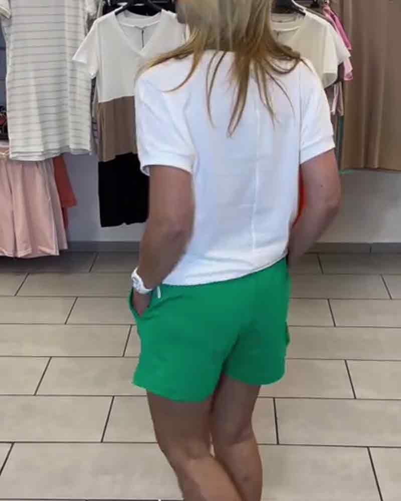 Sæt Afslappede Shorts Med Mellemhøj Talje Og Print