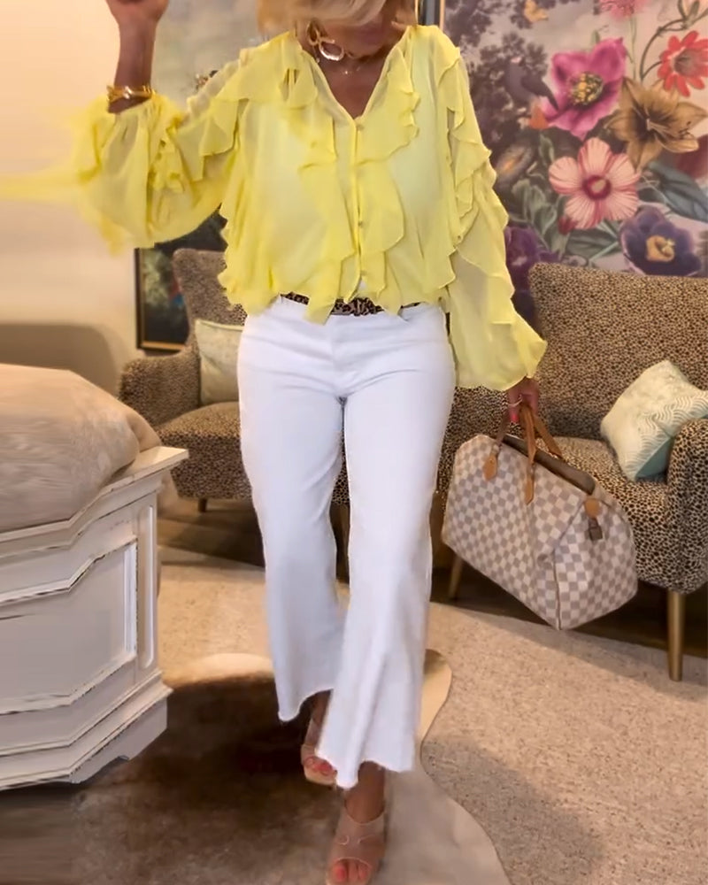 Luftig Ensfarvet Skjorte Med Flæser