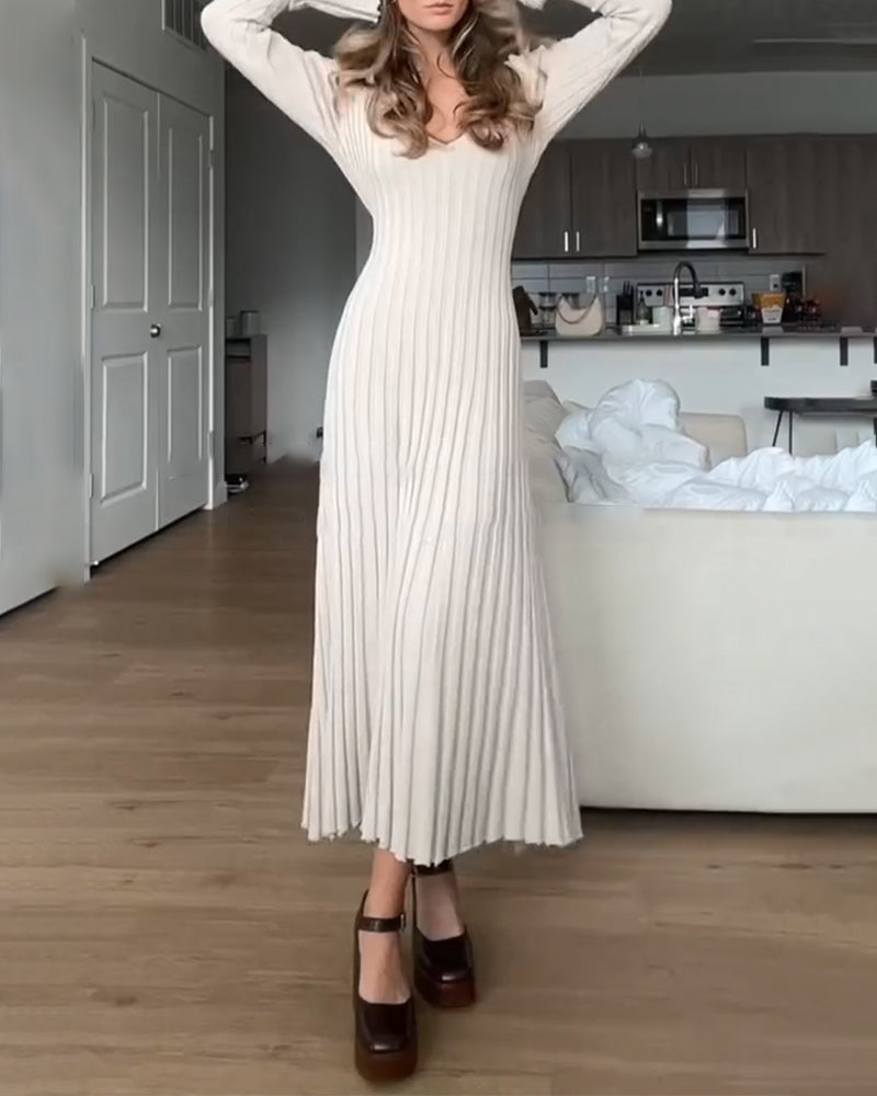 V-hals rib ensfarvet kjole