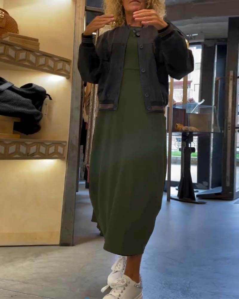 Langærmet sort kjole med lommer