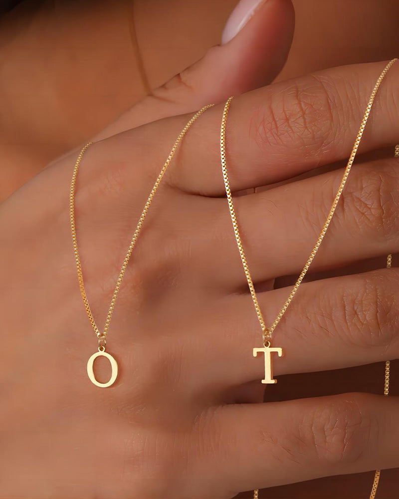 Udsøgt og elegant halskæde (26 bogstavsvarianter)