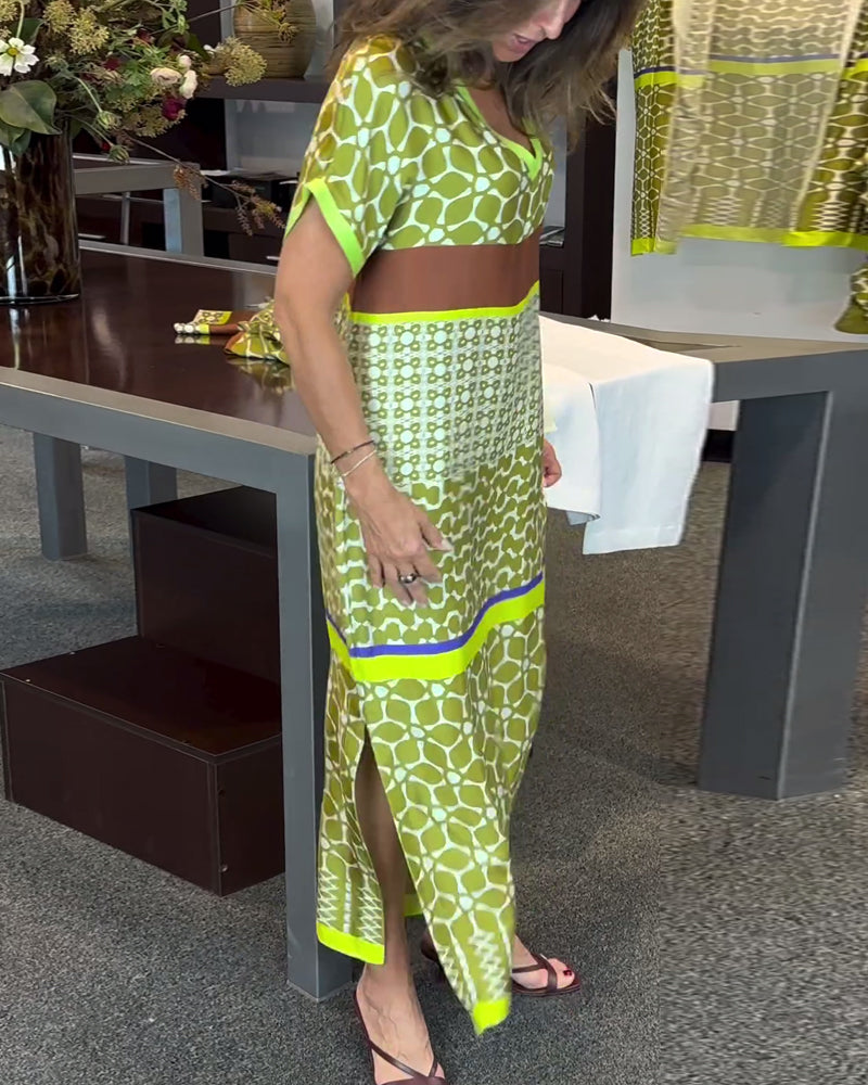 Lang kjole med V-udskæring og kontrastprint