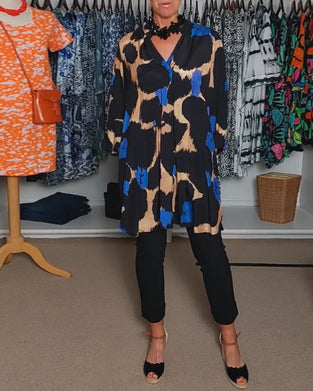 Langærmet bluse med V-hals og print