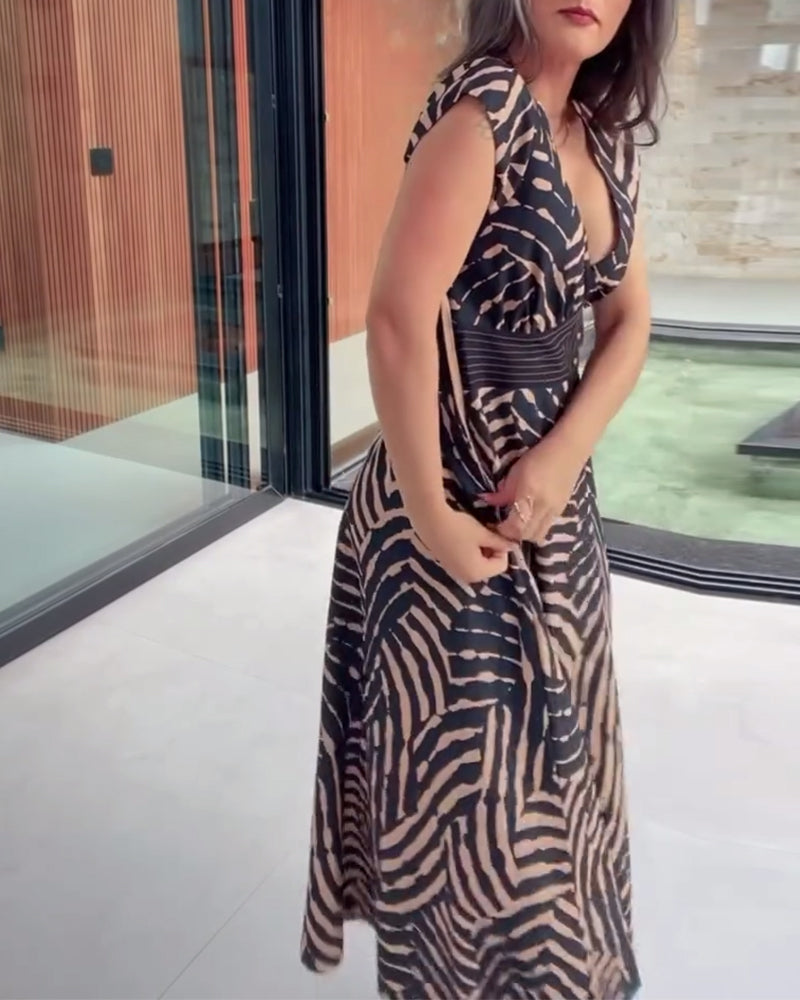 Trykt Kjole Med V-hals & Lotusblad-ærmer