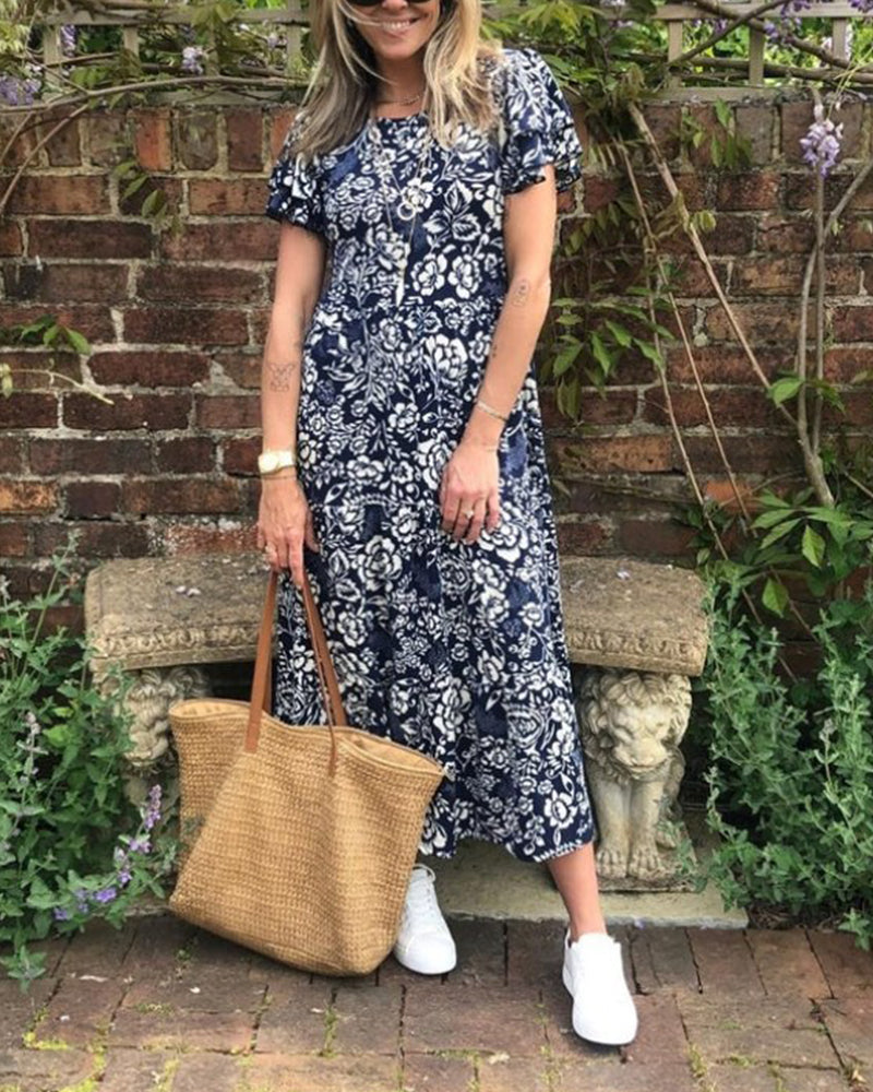 Kortærmet sommerkjole med blomsterprint