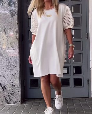 Kjole Rund Hals Hul Lige