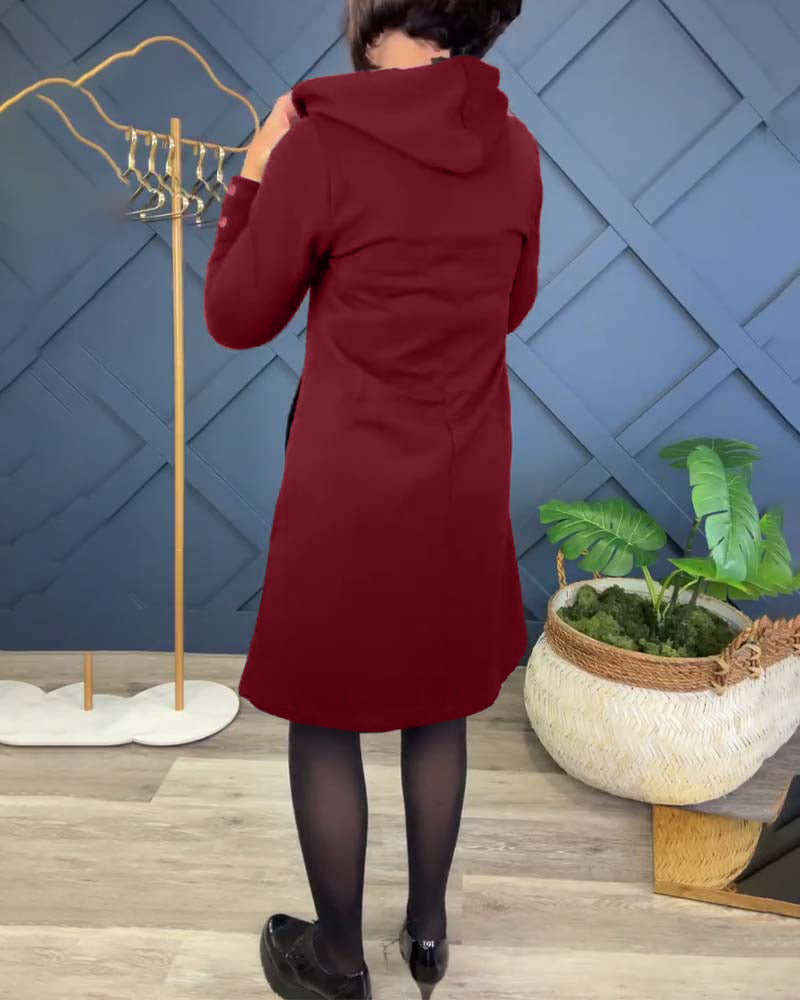 Afslappet kjole med hætte og cirkelprint