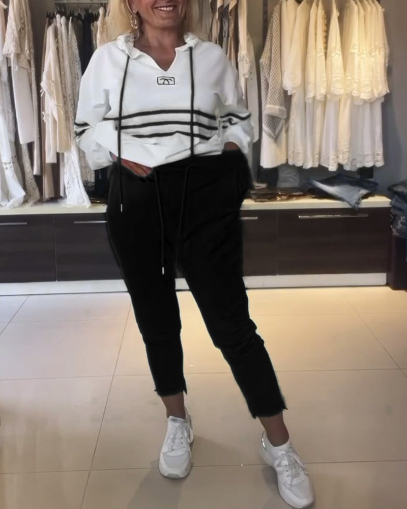 To-delt sæt | Stribet hættetrøje og bukser