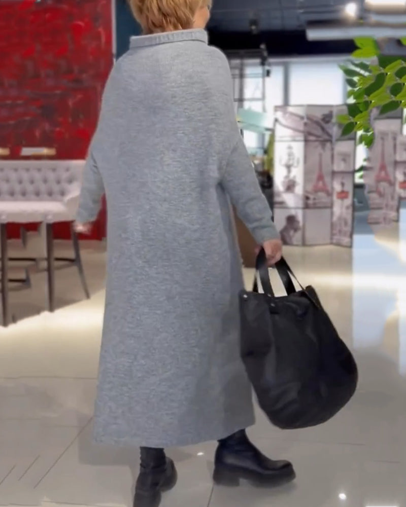 Kjole i løs pasform med rullekrave og lange ærmer